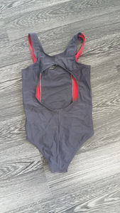 Ujumistrikoo, suurus 140 (2 foto / 2)