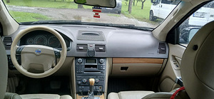 Volvo xc90 (2 фото из 5)