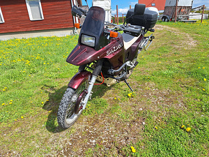 Suzuki DR800 (2 фото из 7)