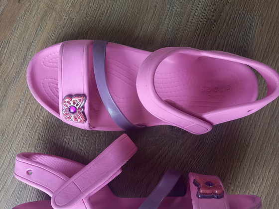 Сандалии Crocs J3