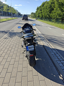 Kawasaki ninja zx10r 2008 129kw (1 foto / 8)