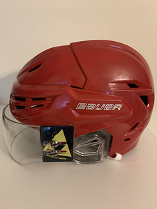 Хоккейный шлем BAUER (3 фото из 3)