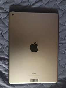 Apple Ipad 6gen. Wifi (3 foto / 3)