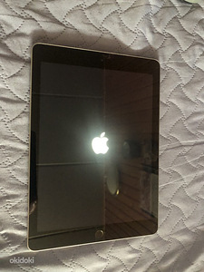Apple Ipad 6gen. Wifi (1 foto / 3)