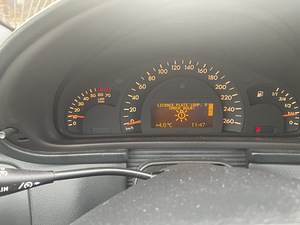 Mercedes benz c 200 kompressor avantgarde (10 foto / 10)