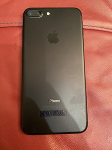 iPhone 7 Plus Jet Black 128GB (2 foto / 4)