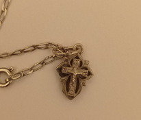 Серебреный крестик с цепочкой