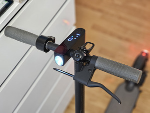 Xiaomi Mi Electric Scooter 1S (5 foto / 9)