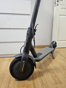 Xiaomi Mi Electric Scooter 1S (1 foto / 10)
