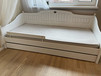 Кровать с ящиком для белья