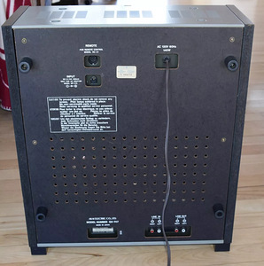 Магнитофон Akai GX-747 (5 фото из 10)