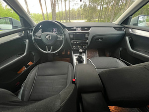 Skoda octavia (6 foto / 10)