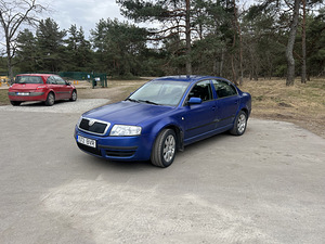 Skoda Superb РЕГ ОПЛАЧЕН (4 фото из 7)
