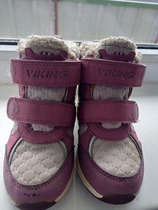 Viking talvesaapad r.25 (1 foto / 4)