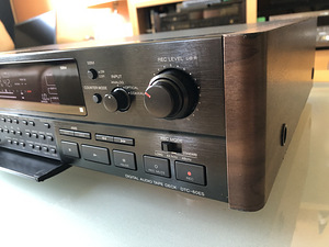 Sony DTC-60ES DAT kassettdekk, hooldatud (4 foto / 10)