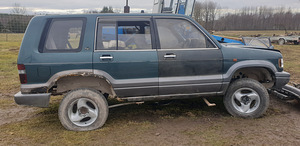 M/L Opel Monterey/ Isuzu Trooper (8 foto / 12)