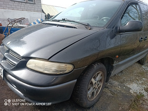 Chrysler Voyager (2 фото из 2)