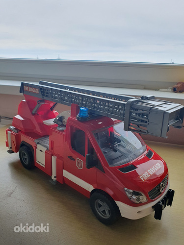 Пожарная машина (фото #1)