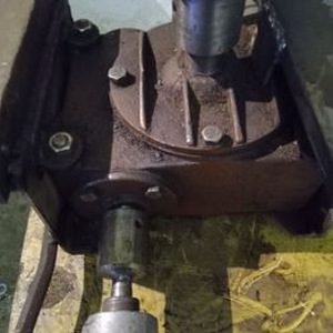 Reduktoriga torupainutaja, mis töötab puuri abil. (3 foto / 10)