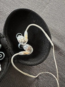 Nagu uued - Shure SE535 kõrvamonitorid - kõrvaklapid (3 foto / 4)