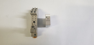 Omron releed pesaga 24V DC - 10tk komplekt (3 foto / 3)