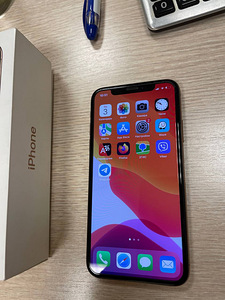 iPhone XS 64 ГБ (1 фото из 1)