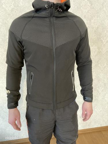 Meeste spordi tuulekas s173