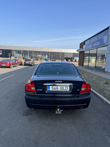 M: Volvo S80 2.4 D5 120kw (3 foto / 12)
