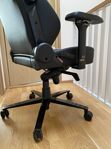 Secretlab Titan 2020 Gaming chair (3 foto / 4)