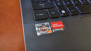 Asus ROG 14, Ryzen7 16GB 1000GB RX6700S (3 foto / 7)