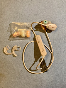 Sports wireless noise cancelling headphones Sony WI-SP600N (1 foto / 2)
