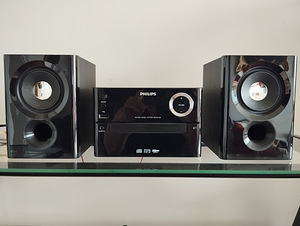 Muusikakeskus PHILIPS MCM1150/12 (8 foto / 8)