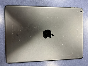 Apple iPad 8 10.2 2020 WiFi 32GB Space Gray (б/у) (2 фото из 2)