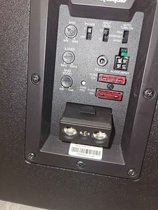Rockford Fosgate P300-10 aktiiv subwoofer, 10″ 300W RMS (2 foto / 2)