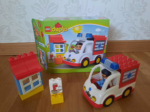 Lego Duplo kiirabiauto (1 foto / 1)