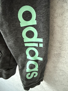 Спортивная кофта с капюшоном adidas 112-128 (3 фото из 4)