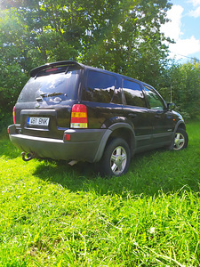 Ford Maverick (2 фото из 8)