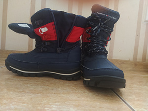 Tommy Hilfiger saapad, 30 (4 foto / 4)