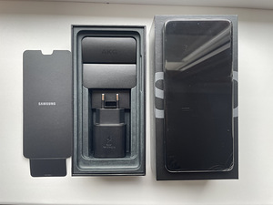 Samsung Galaxy S20 (4 foto / 6)
