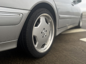 Mercedes-Benz E320 CDI (8 foto / 14)