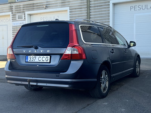 Volvo V70 2.4D 120kW (6 foto / 14)
