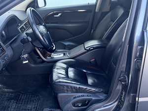Volvo V70 2.4D 120kW (7 foto / 14)