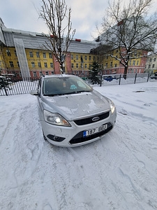 Ford Focus 2008 (1 foto / 9)