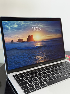 Macbook pro 13-inch, 2020, M1 (2 foto / 7)