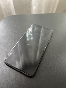 iPhone XS 64GB Space Grey (2 foto / 3)