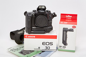 CANON EOS 30 fotoapparat