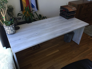 Suur laud (kirjutuslaud, kontorilaud, arvutilaud) (1 foto / 7)