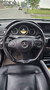 Mercedes-Benz E250CDI 4MATIC 150KW S212 (13 foto / 15)
