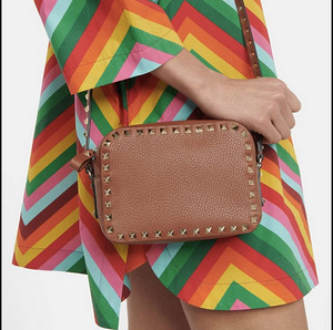 NEW!!! VALENTINO GARAVANI Rockstud Small leather crossbody b (4 foto / 5)