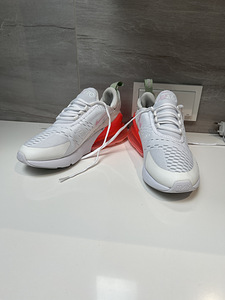 Nike размер 37 (4 фото из 4)